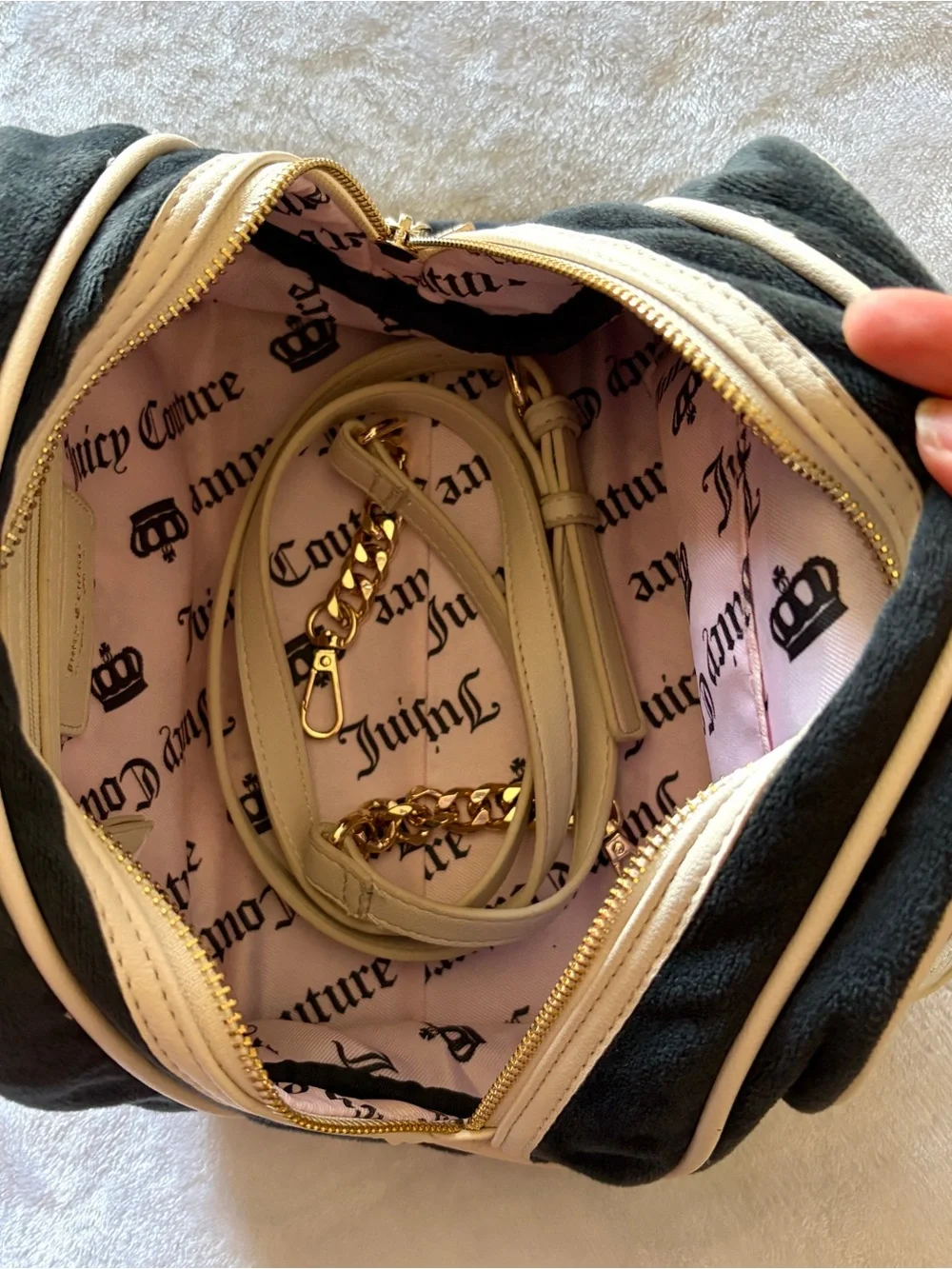 Juicy Couture stylish juicy